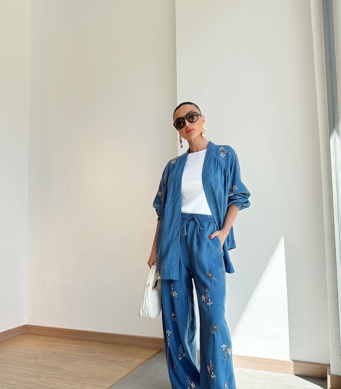 Set Embroidery Blue