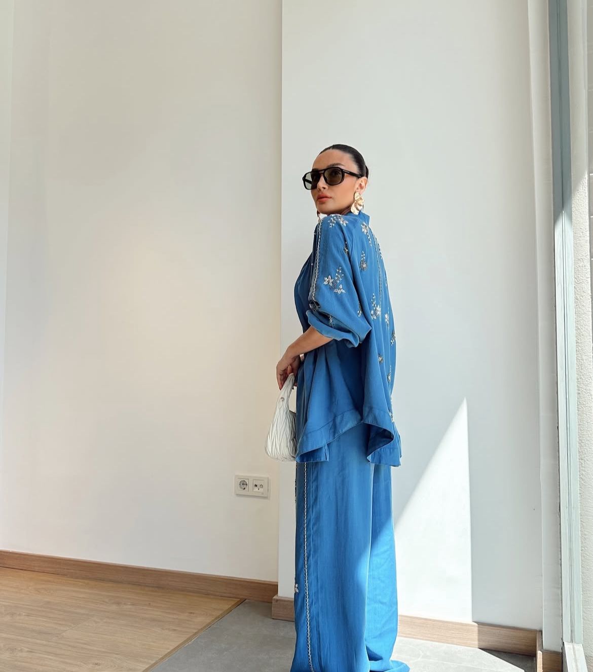 Set Embroidery Blue