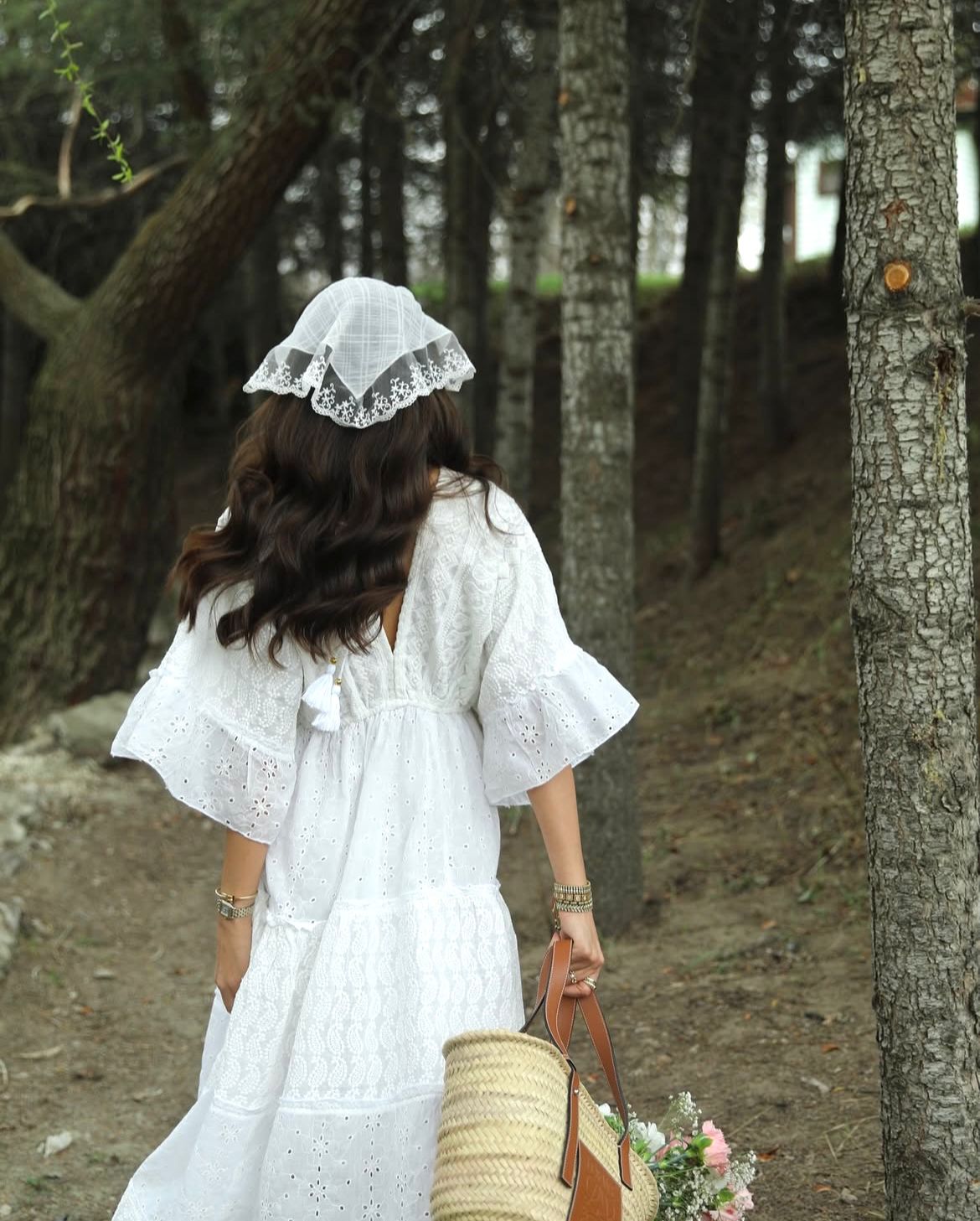 Robin Boho White