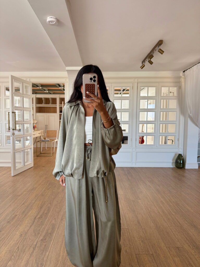 Light Olive Set Silk