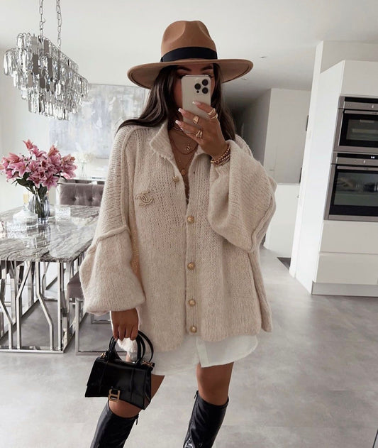Knitted cardigan Gold Button Cafe