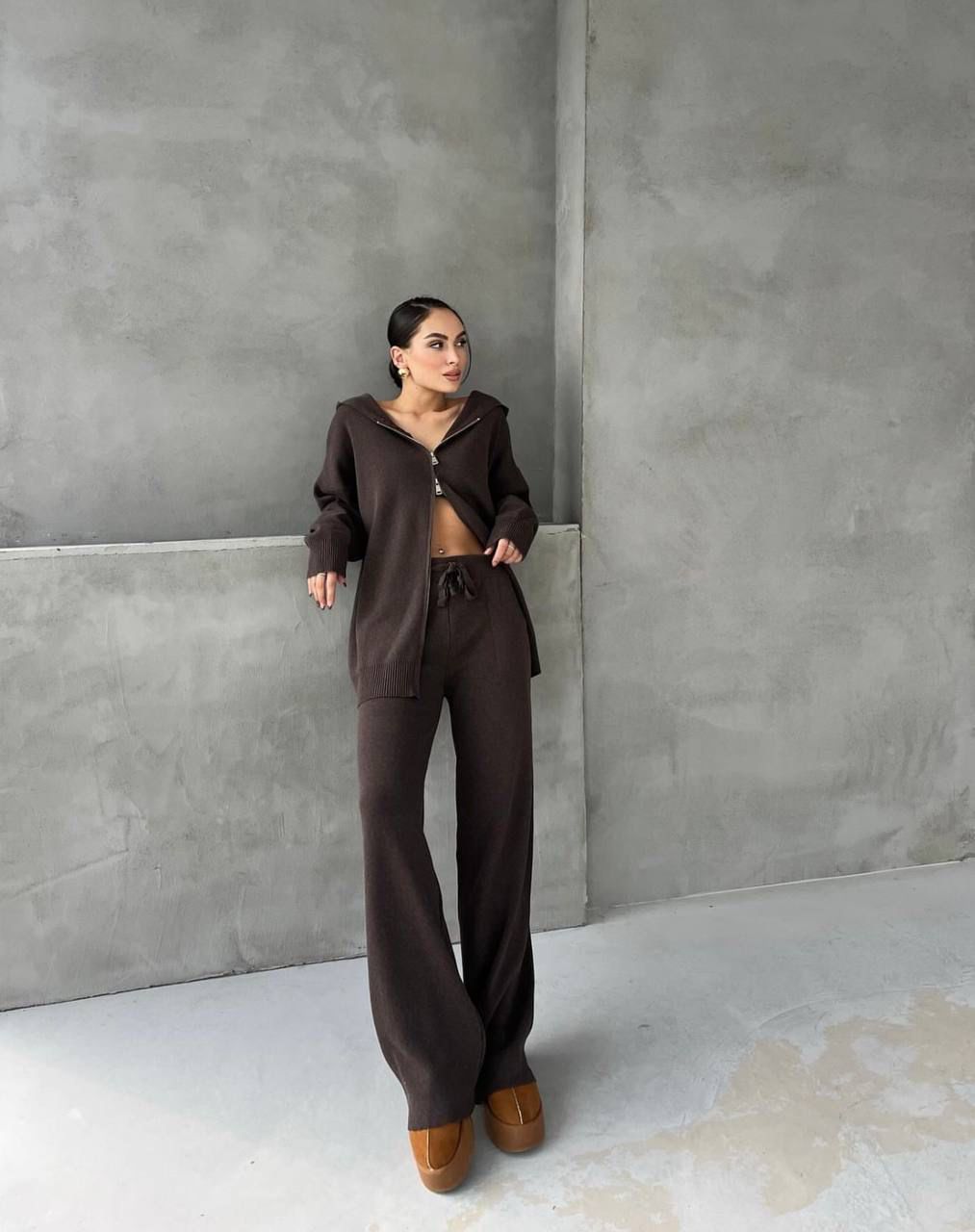 Brown Zipper Set