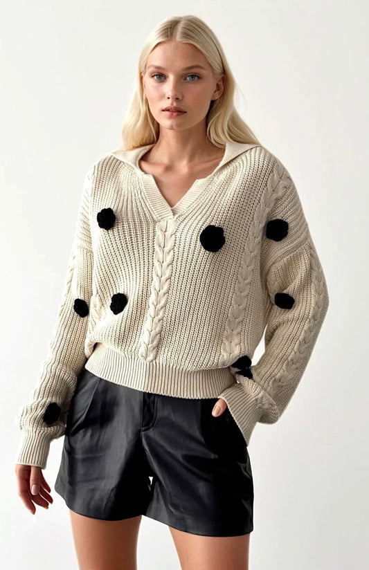 Knitted Off White Black Flowers