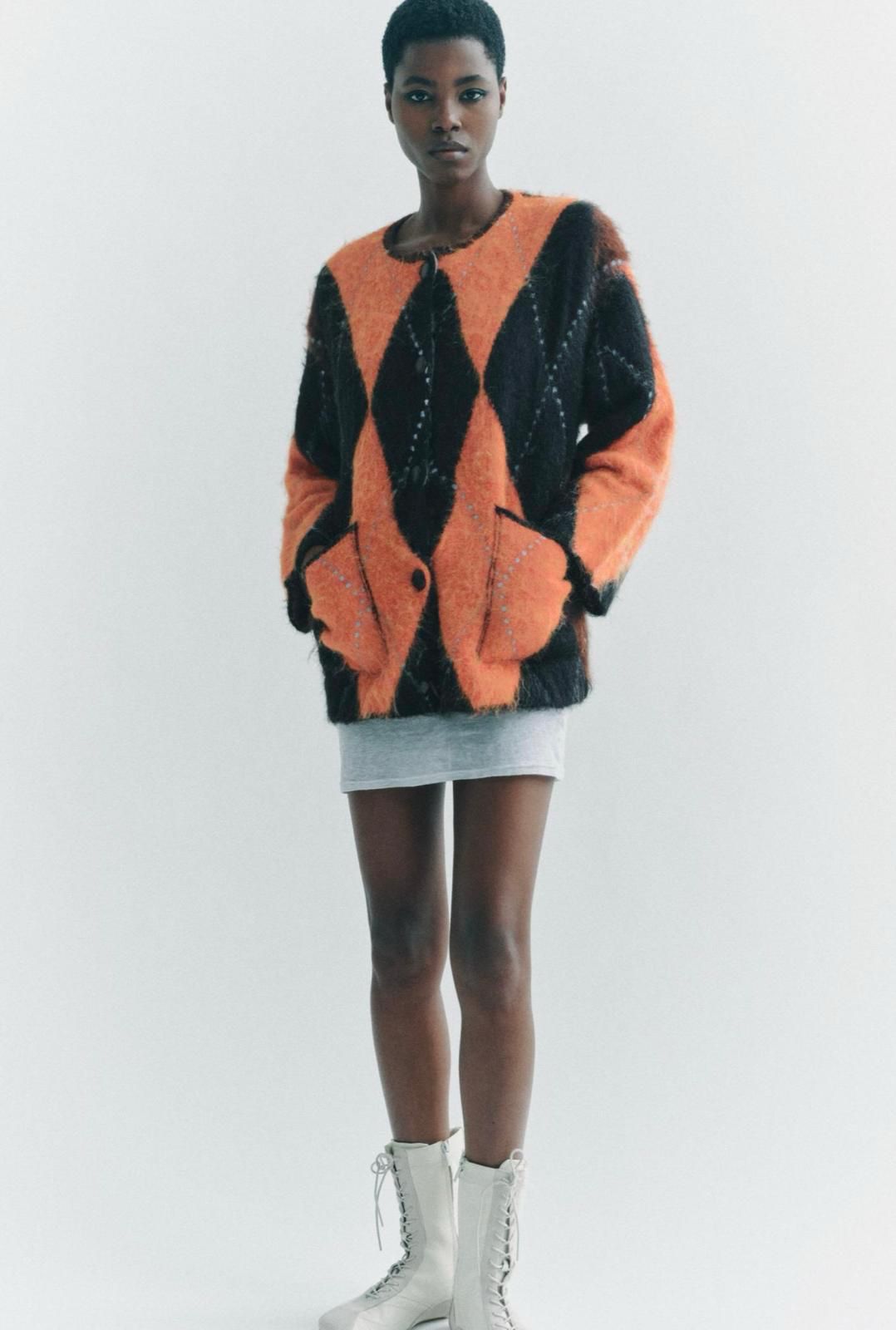 Knitted Orange x Black