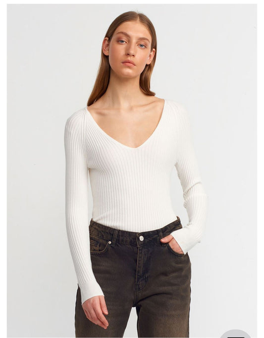 Basic Knit White