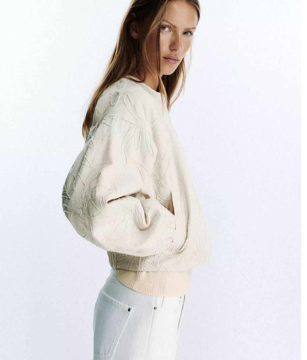 Embroidery Off White