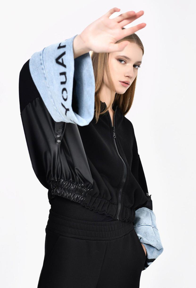 Black Sweater Denim DQ