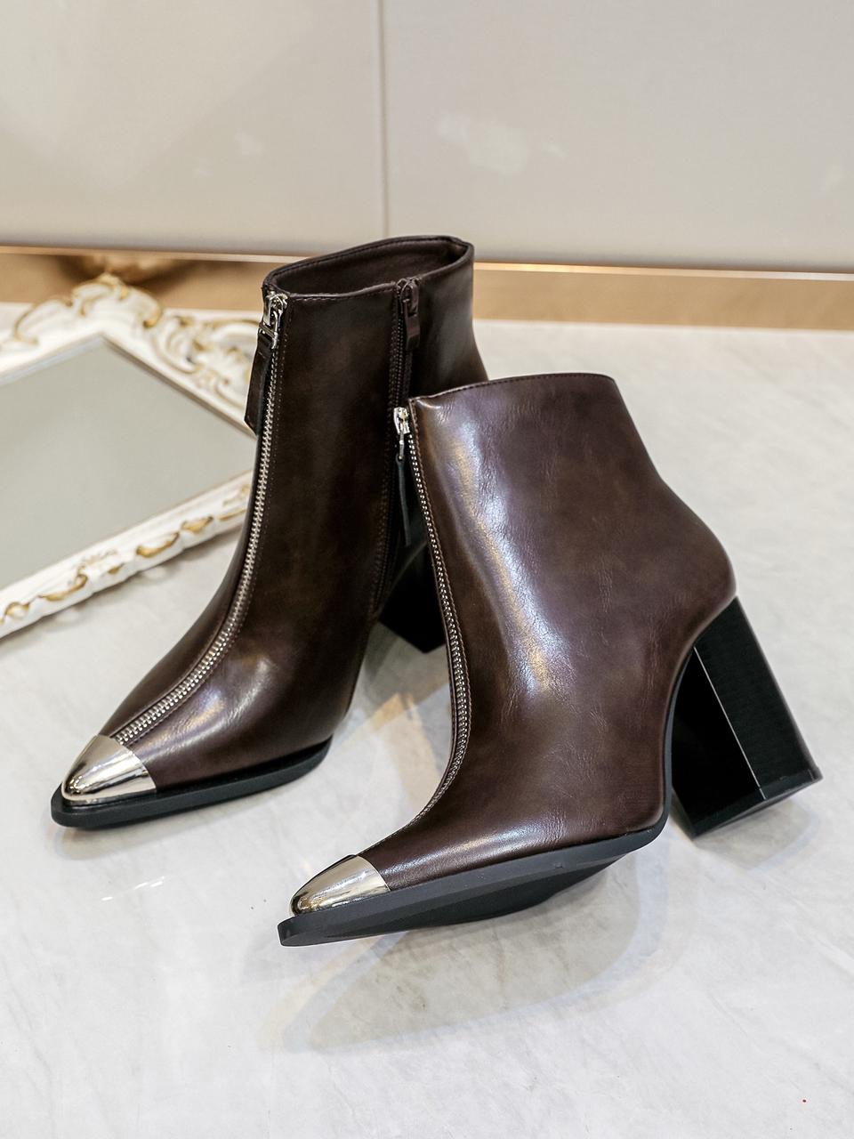 Half Boots Zipper Brown