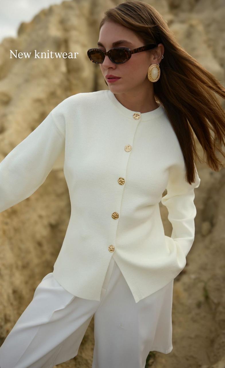 Cardigan Gold Button Off white