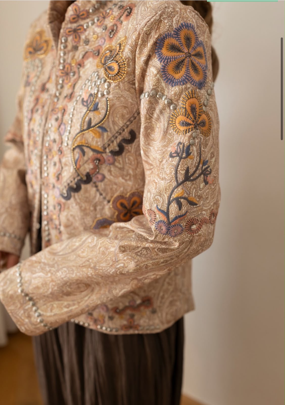 Jacket Embroidery Beige