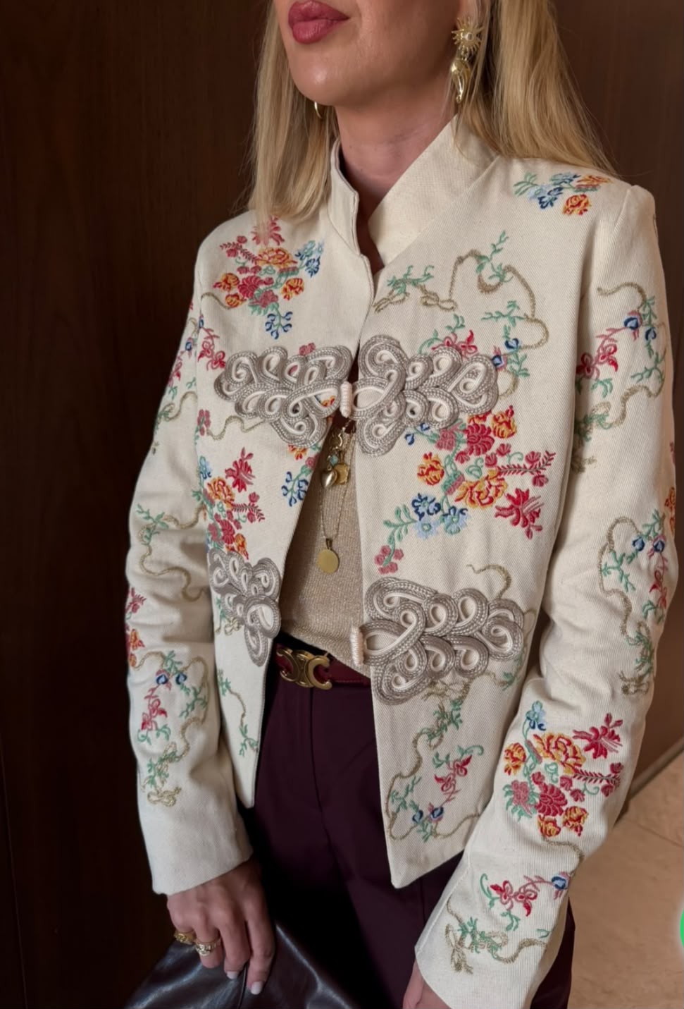 Jacket embroidery beige