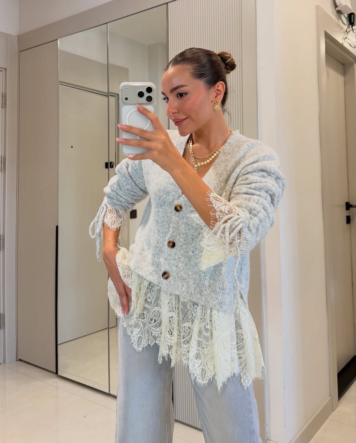 Cardigan Grey lace attached
