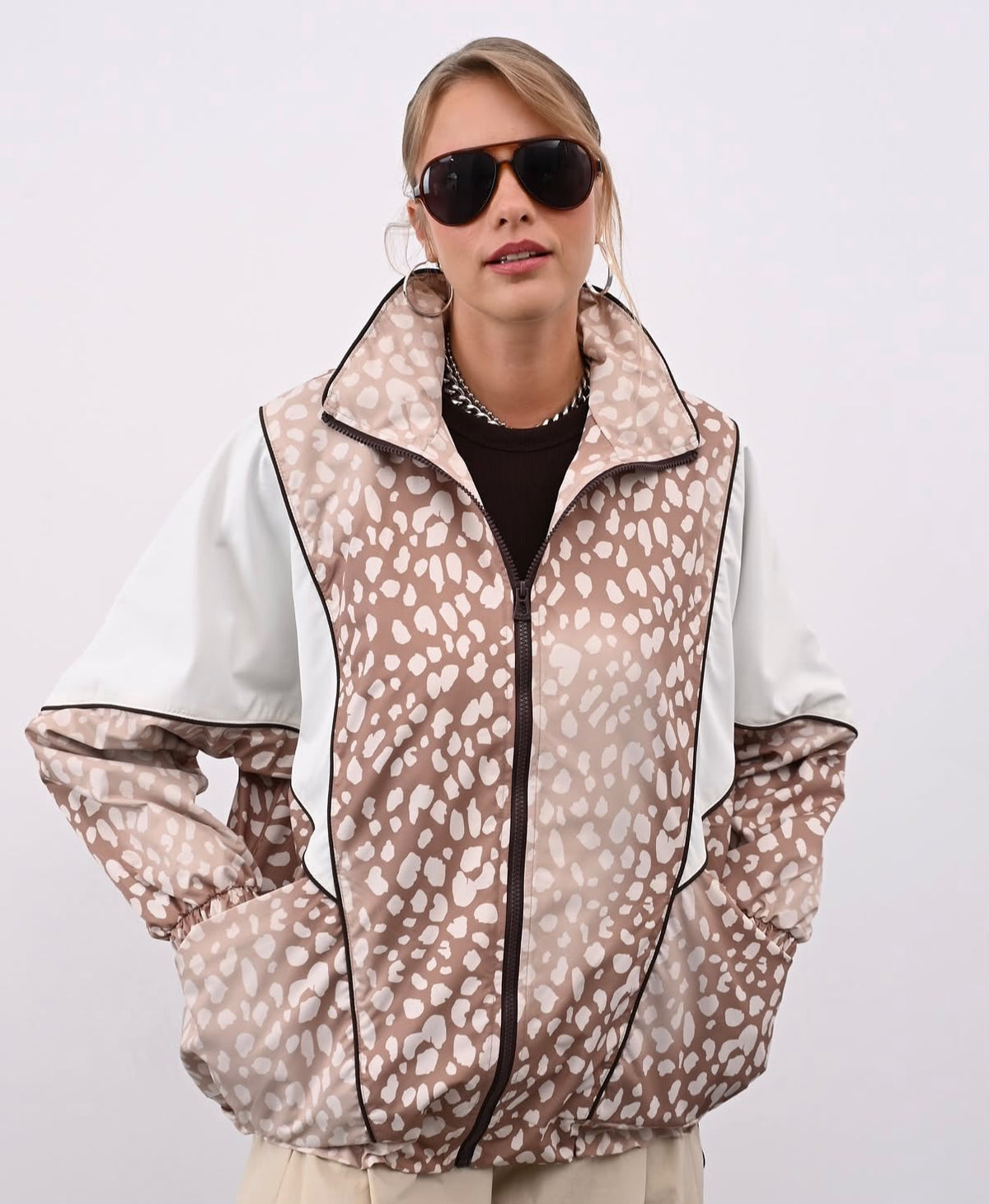 Jacket sweater bambi pattern