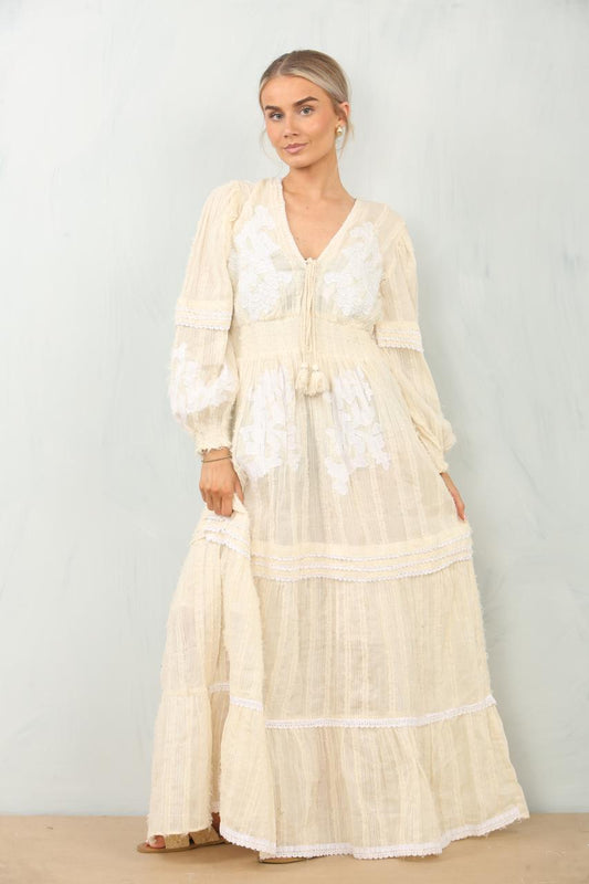 Dress Embroidery White x Offwhite Sumel